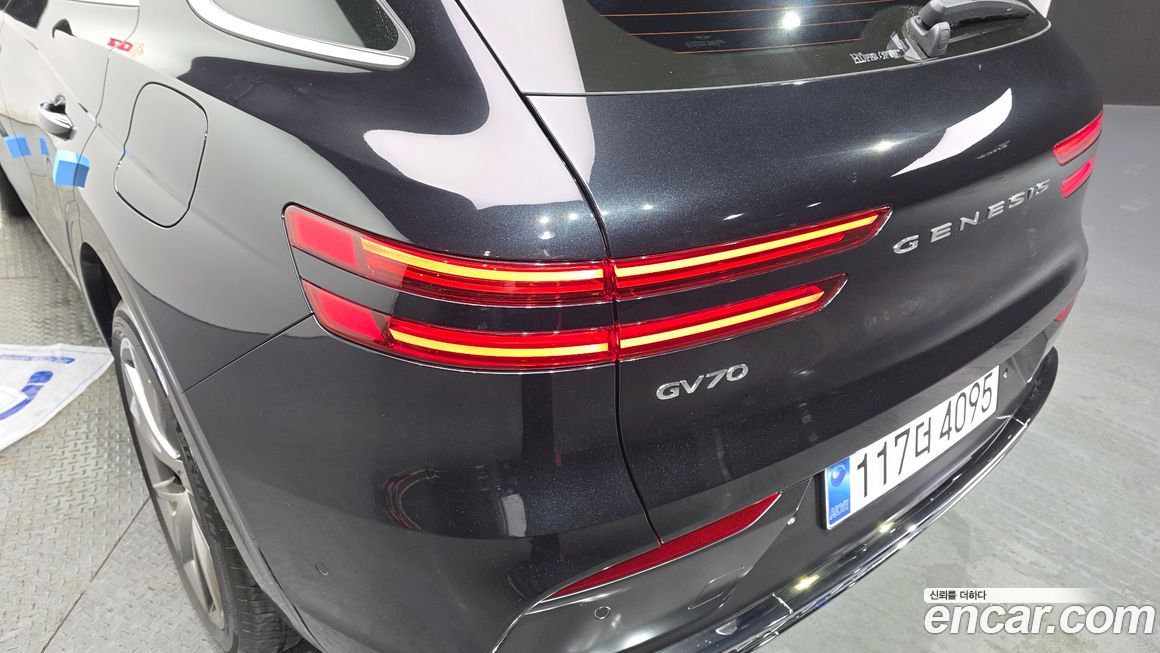 Genesis GV70