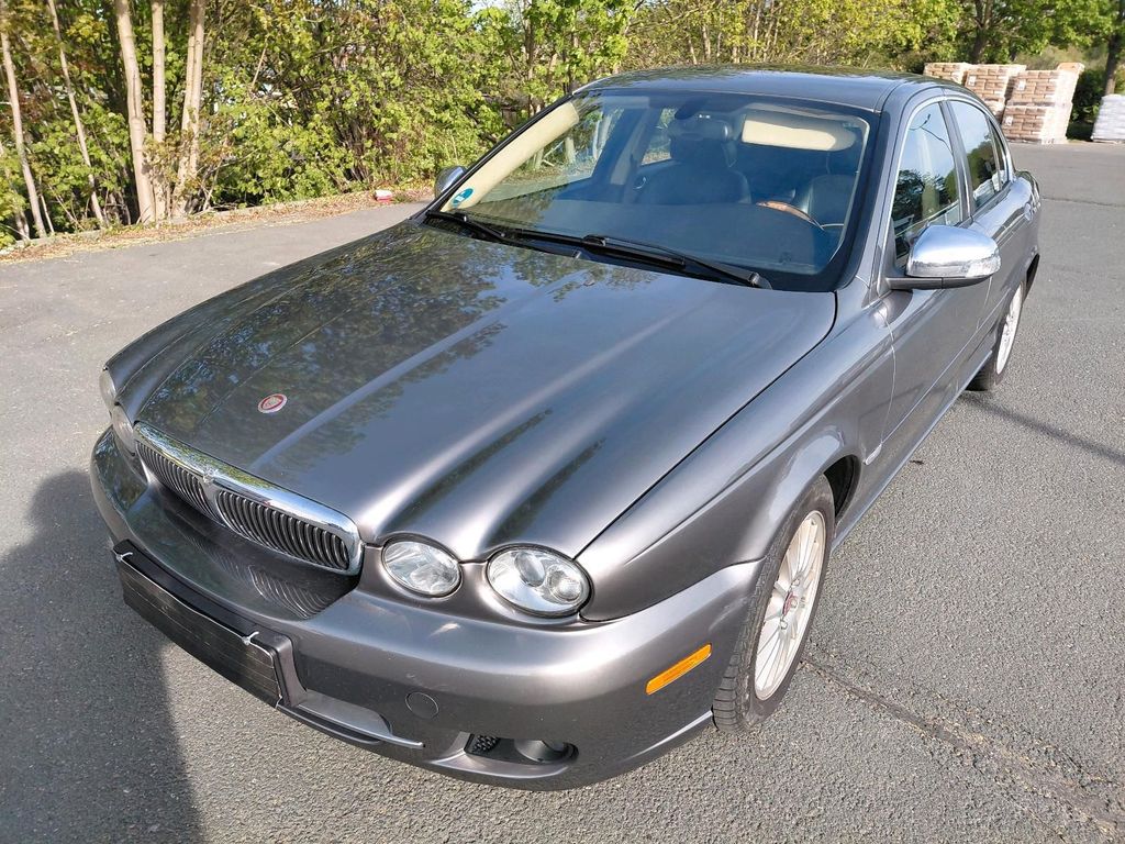 Jaguar X-Type