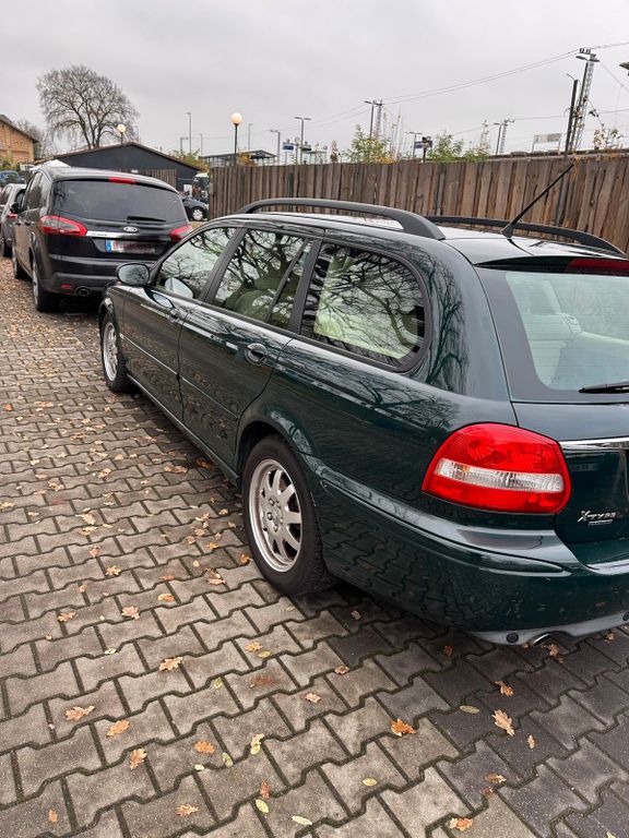 Jaguar X-Type