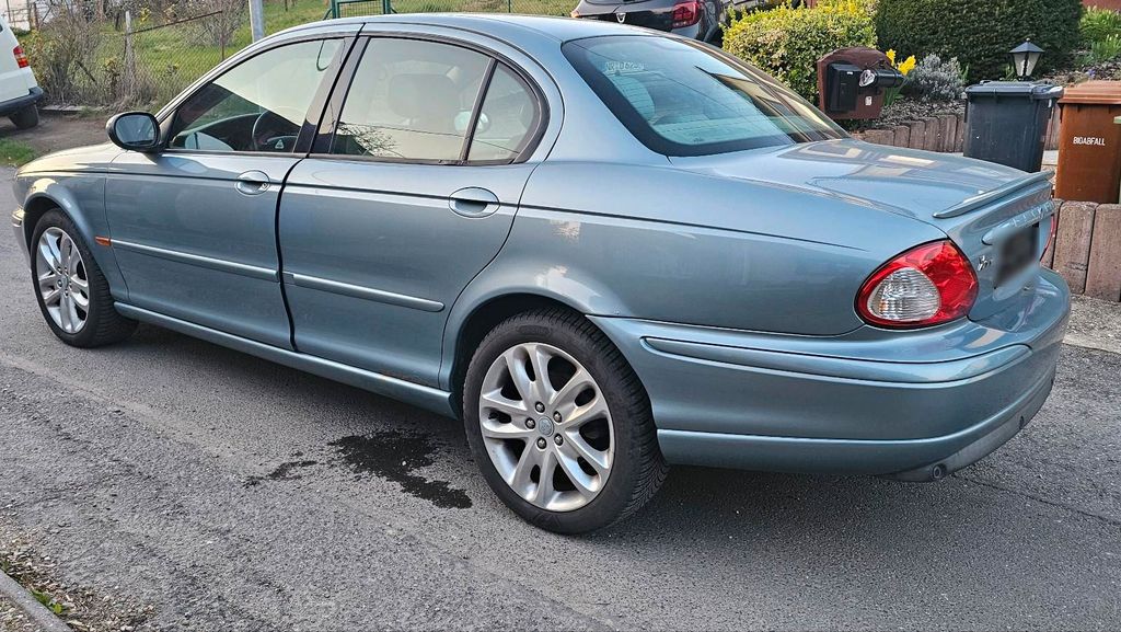 Jaguar X-Type