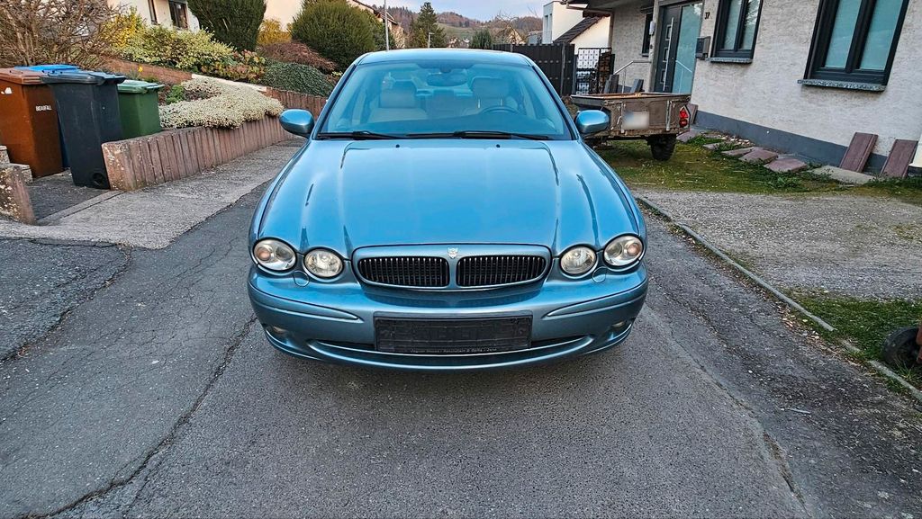 Jaguar X-Type
