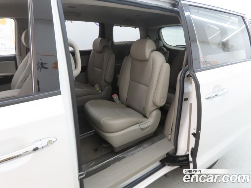 Kia Canival