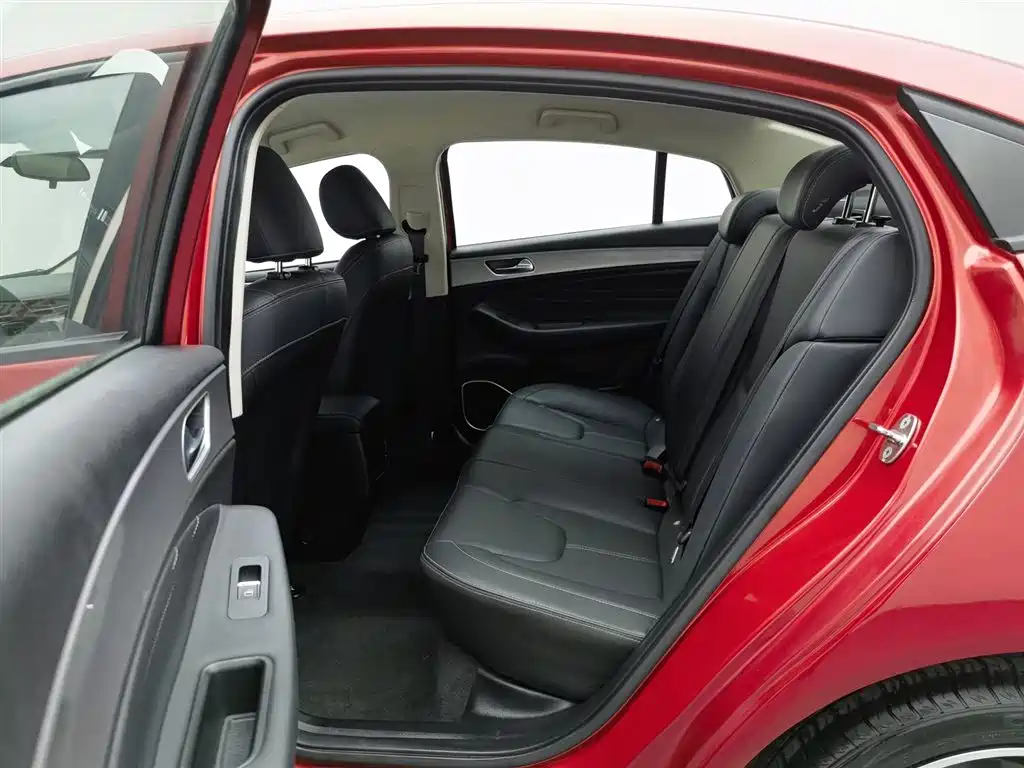 Chery Arrizo 5