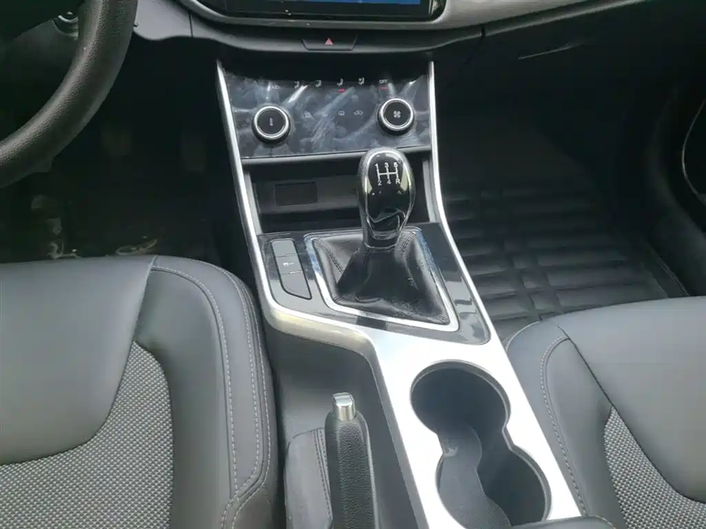 Chery Arrizo 5