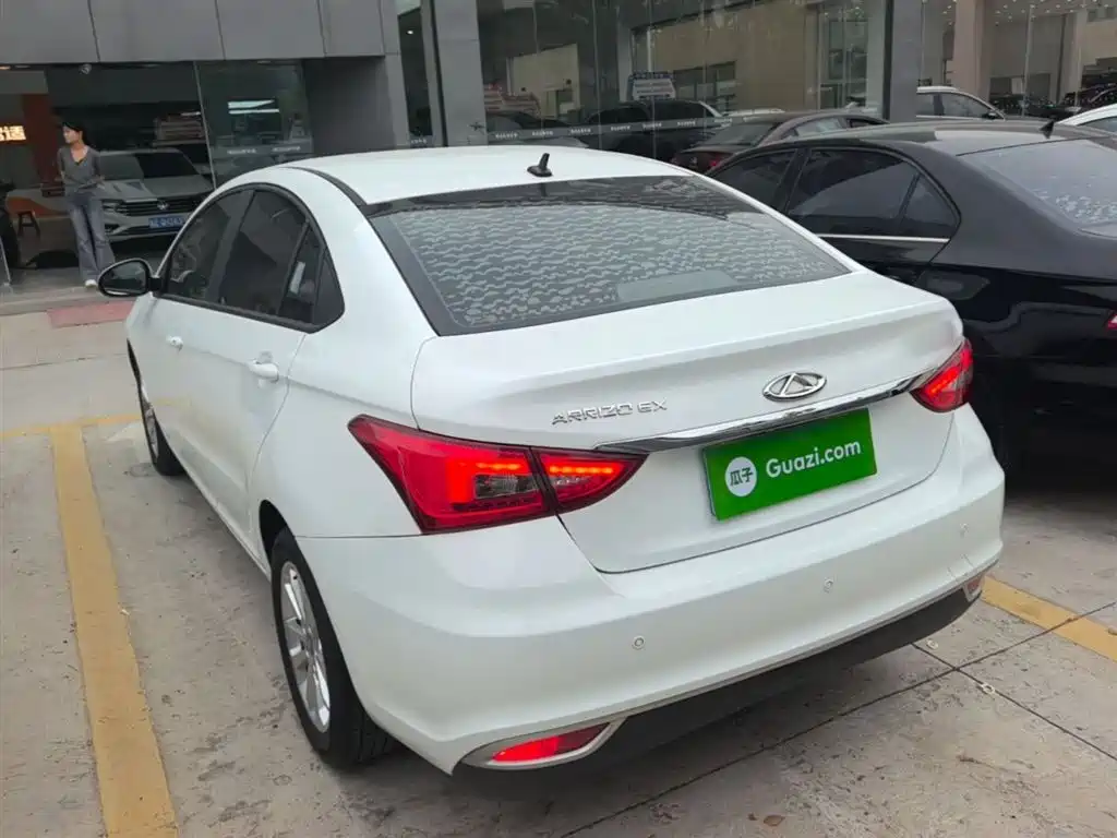Chery Arrizo 5