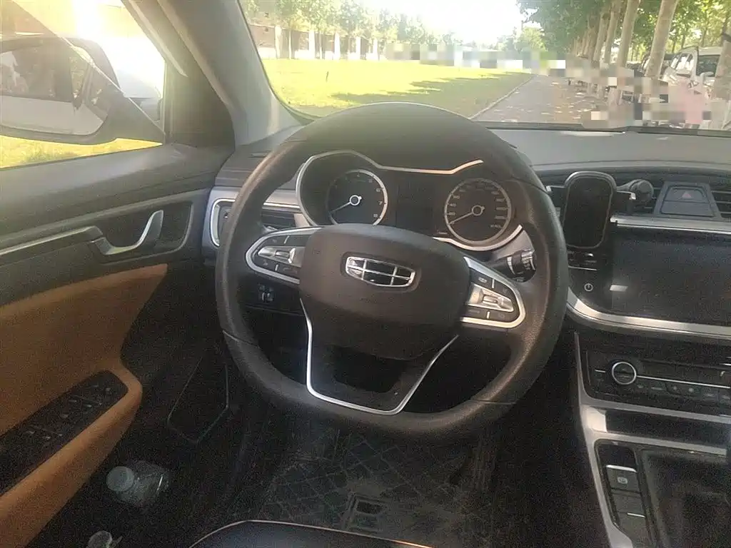 Geely Emgrand GL