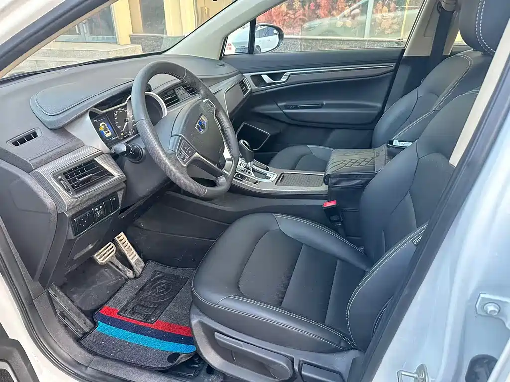 Geely Emgrand GS