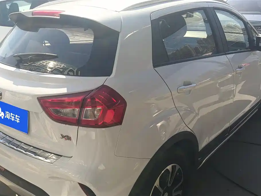 Geely Vision X3