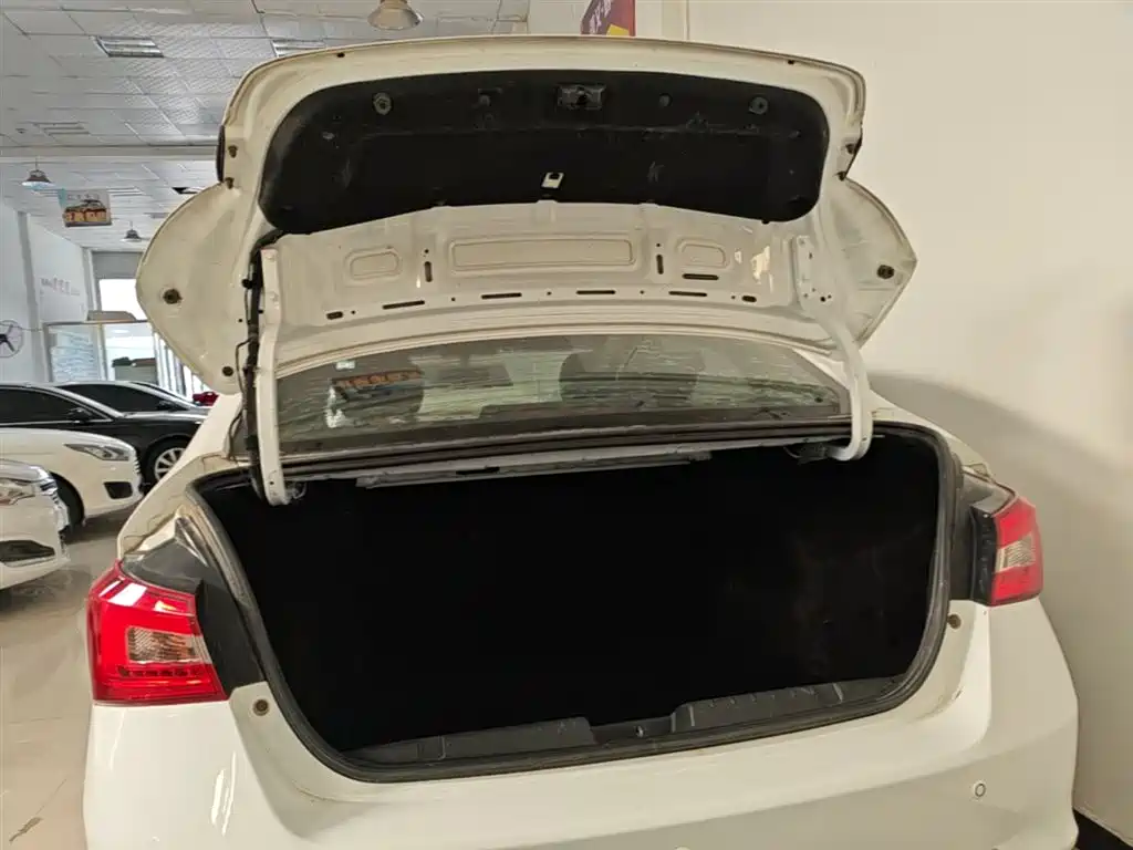 Chery Arrizo 5