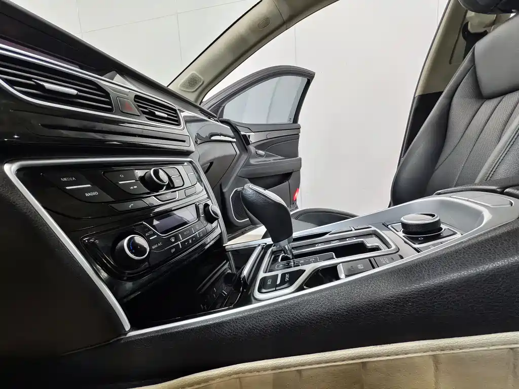 Geely Borui