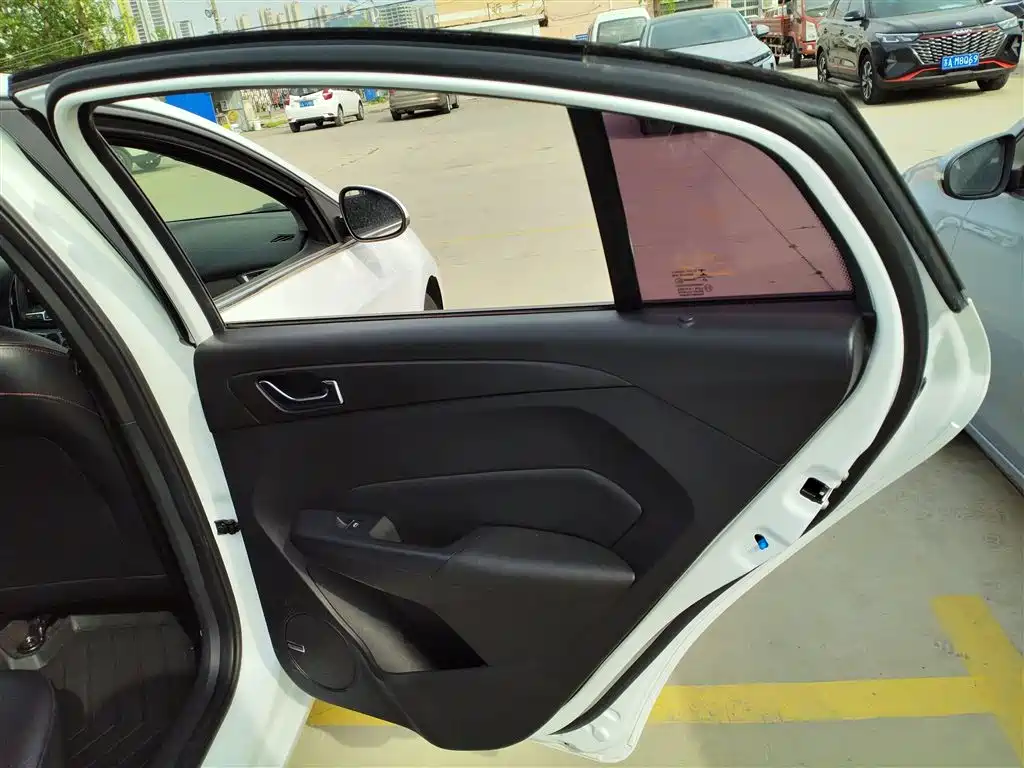 Chery Arrizo 5