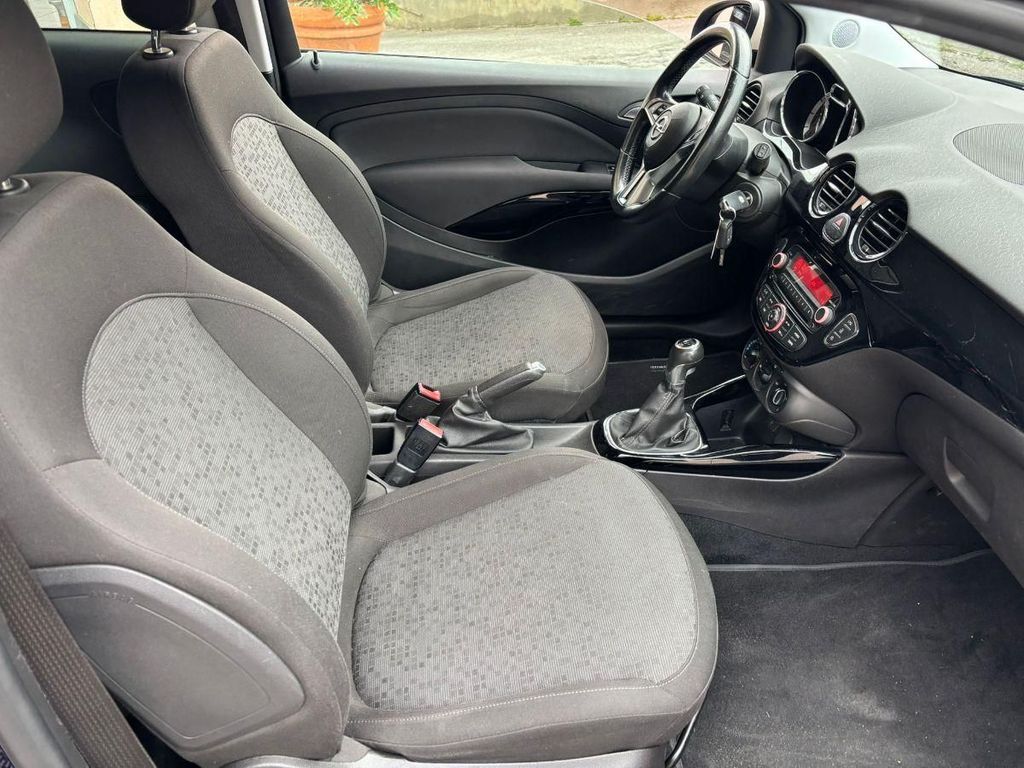 Opel Adam