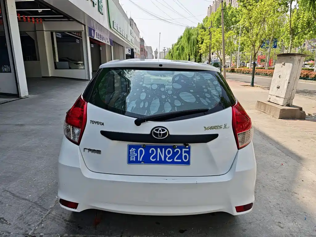 Toyota Yaris L