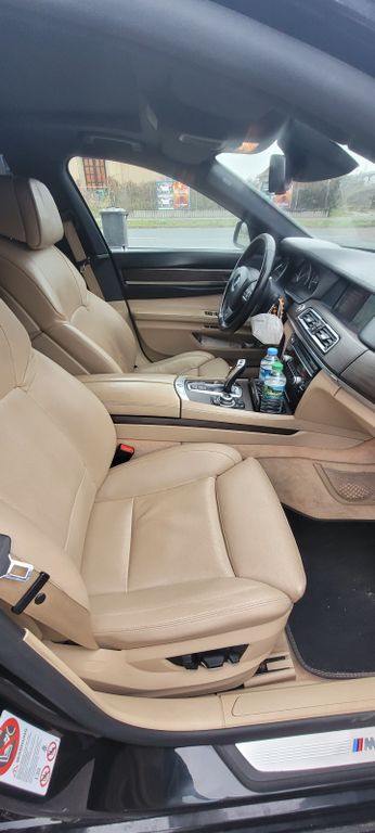 BMW 730