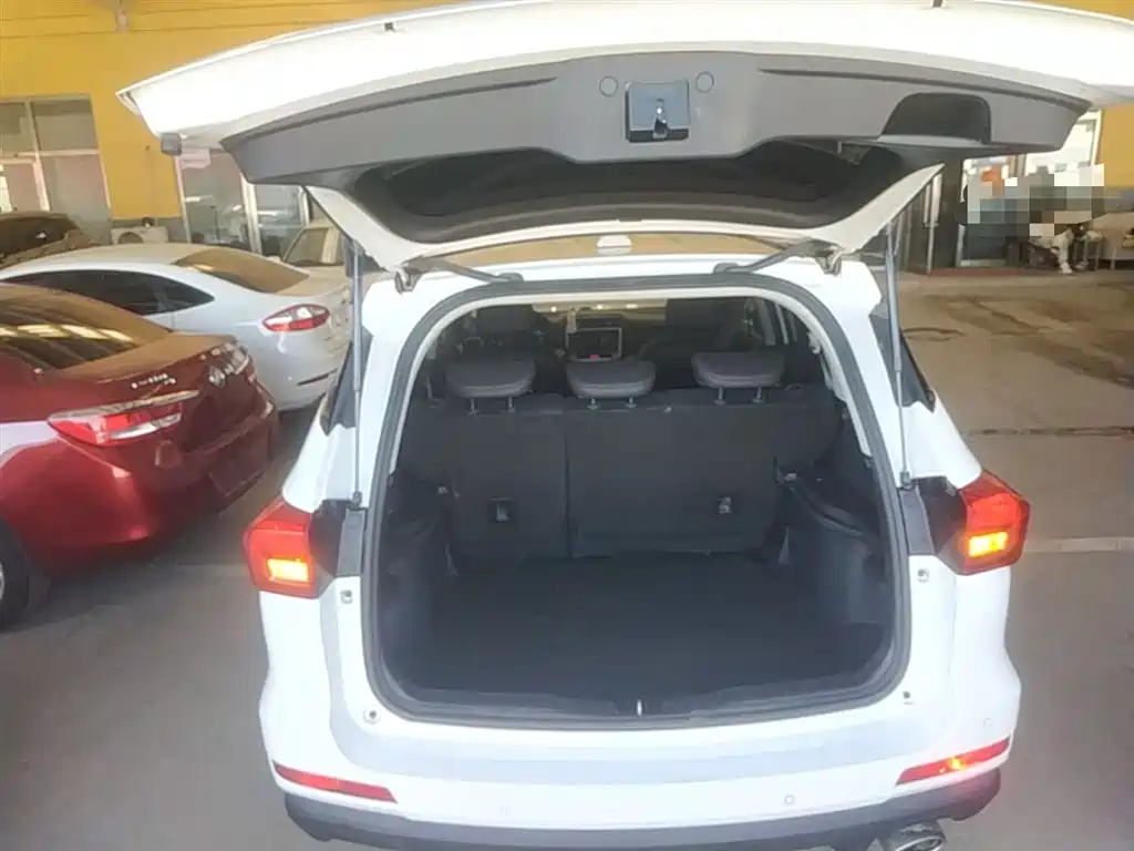 Haval M6