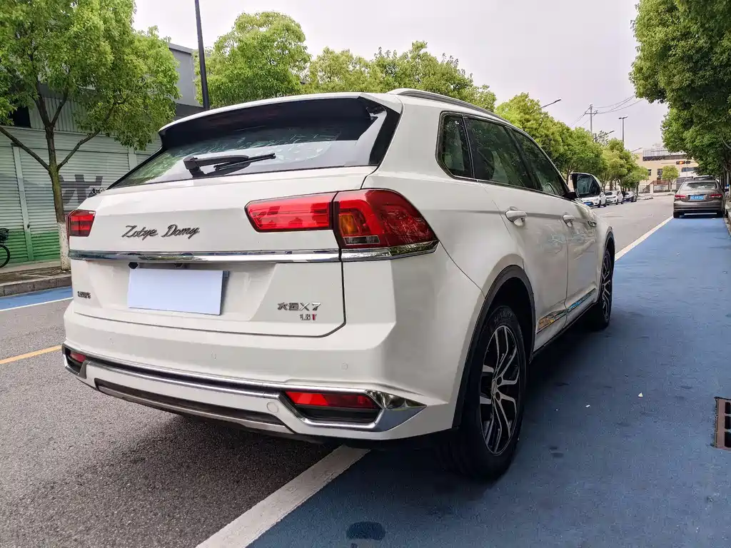 Zotye X7