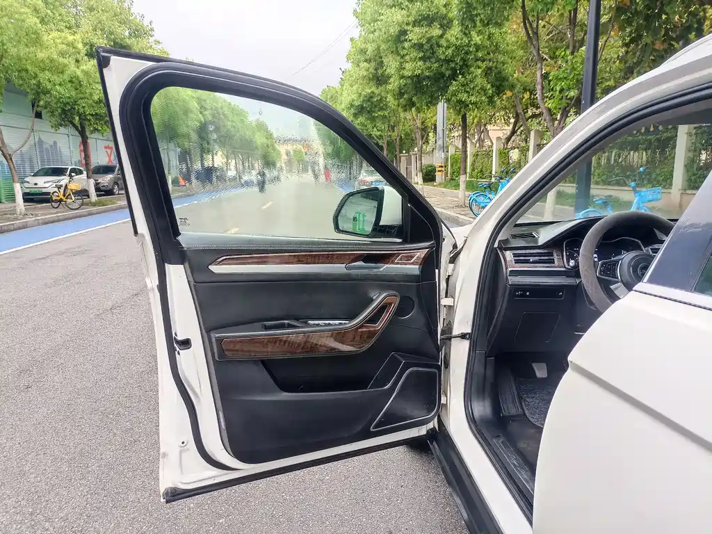 Zotye X7