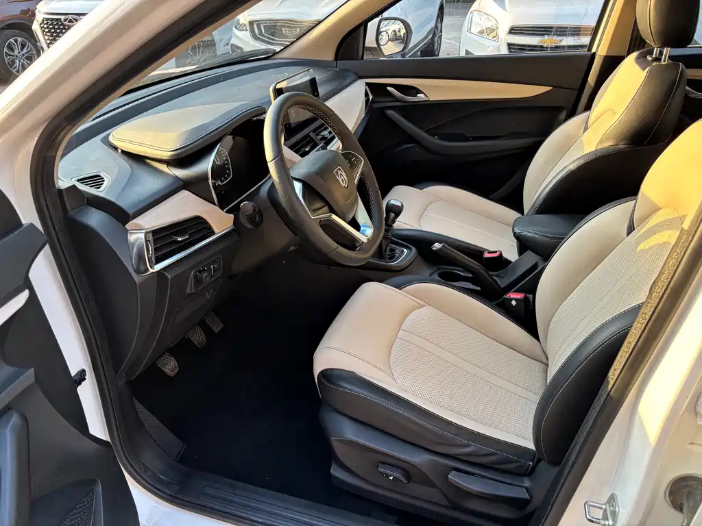 Baojun 360