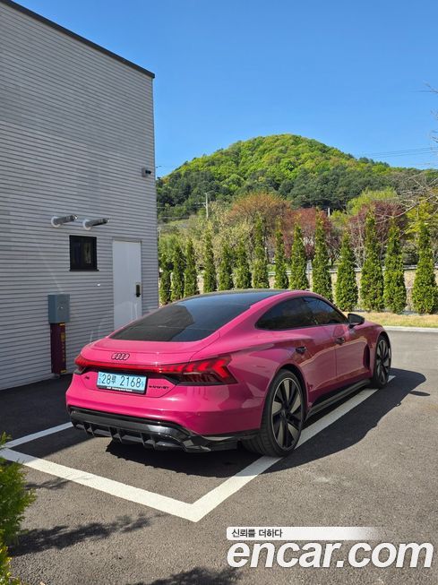Audi e-tron GT