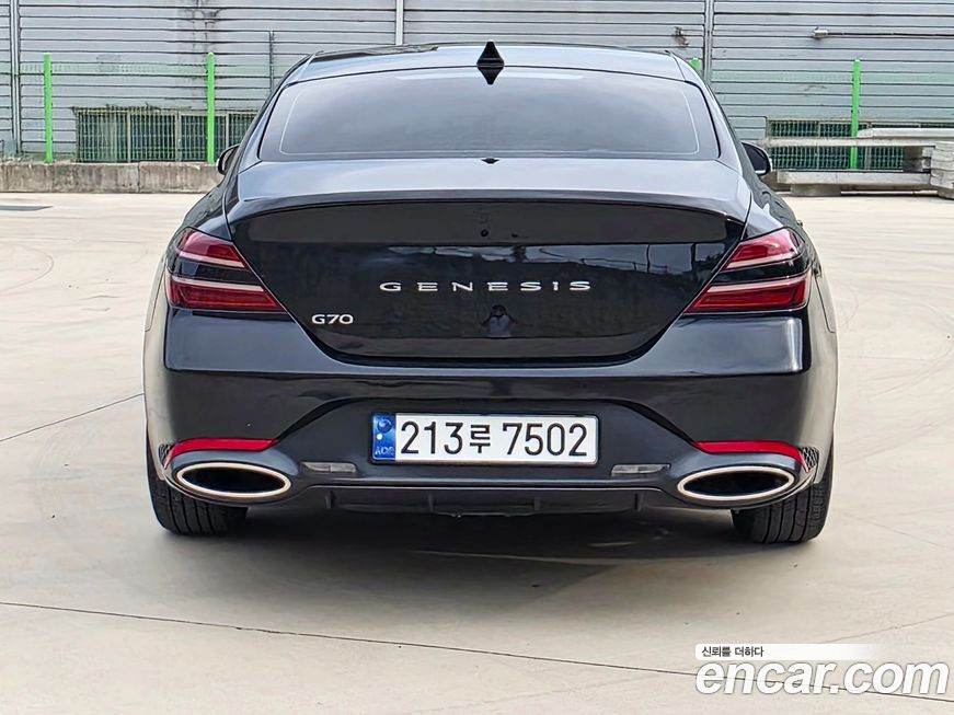 Genesis G70