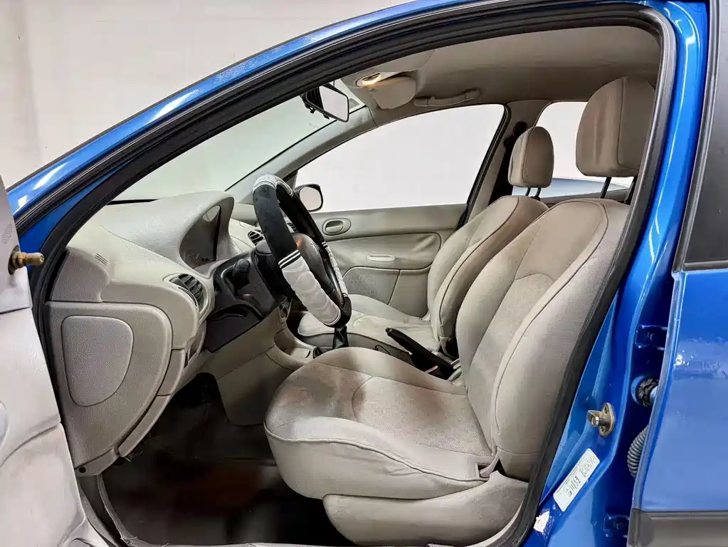 Peugeot 标致206