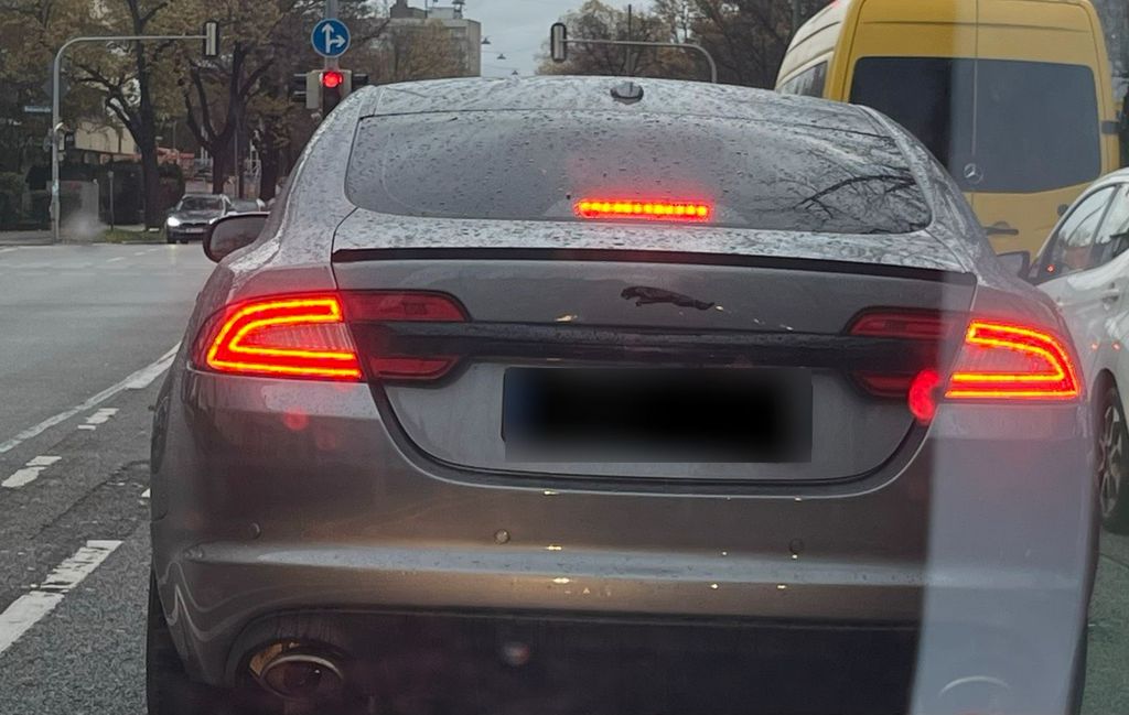 Jaguar XF